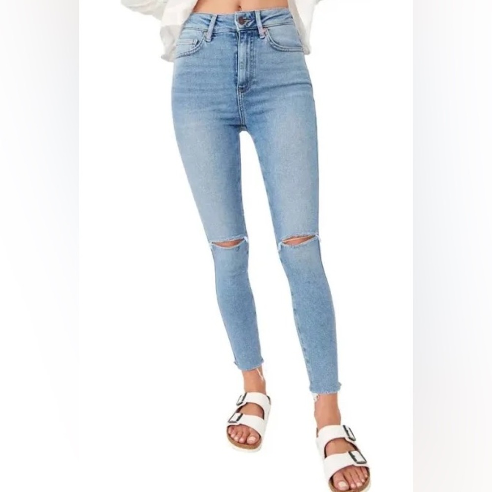 We the Free Women's Blue Distressed Jeans